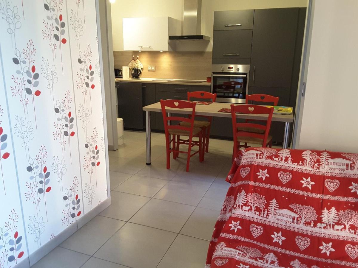 Appartement Cosy Avec Piscine Privee A Metabief 38 M² Luaran gambar